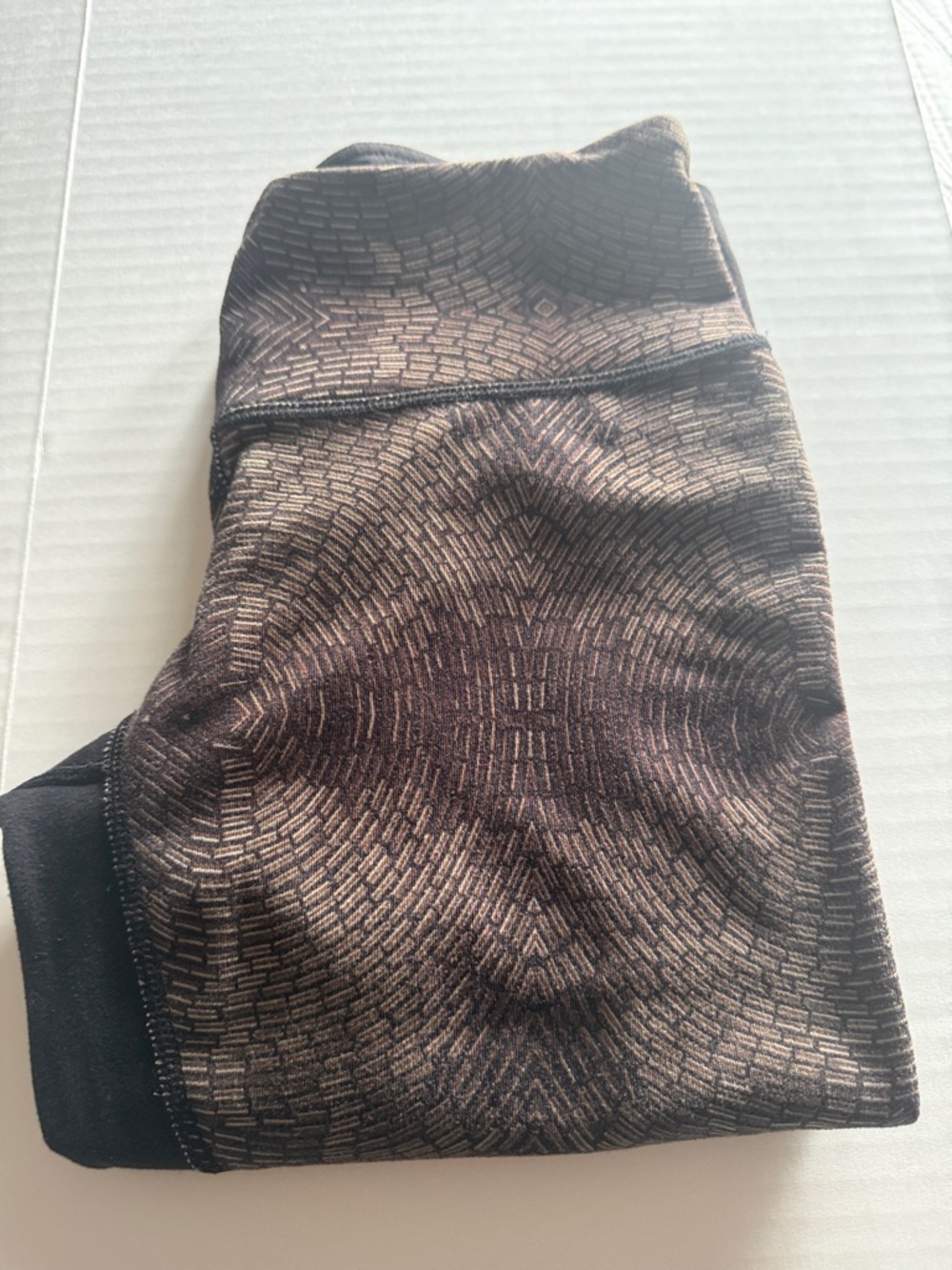lululemon athletica Bronze Metallic Patterned Leggings - Picture 7 of 7